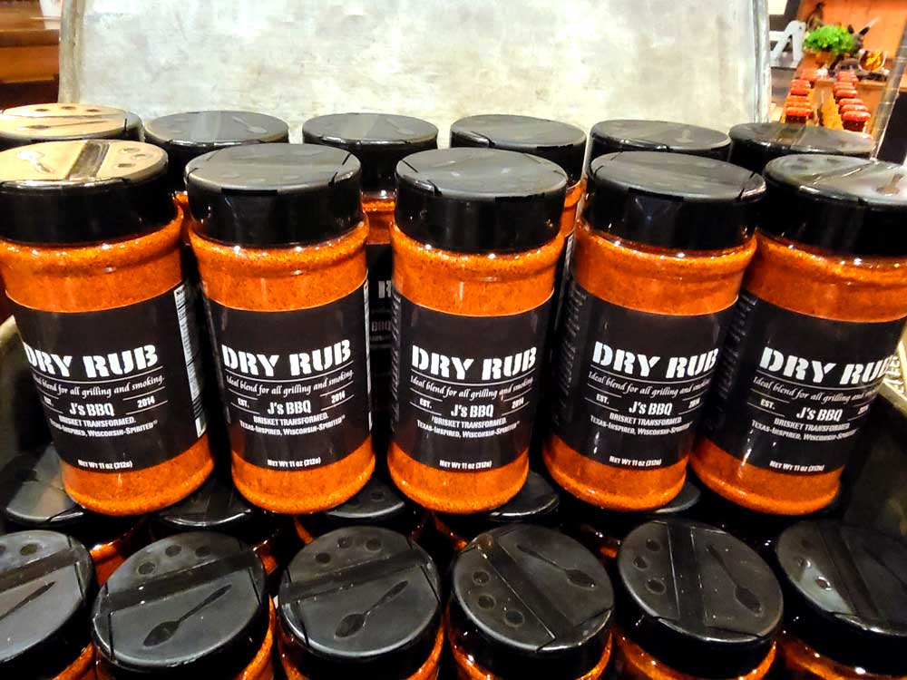 Enjoy a delicious dry rub that is an ideal blend for all grilling and smoking created by J's BBQ in Ripon WI.